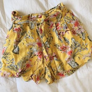 Zara Basic Yellow Floral High Waist Paperbag Style Linen Shorts Women’s Size L